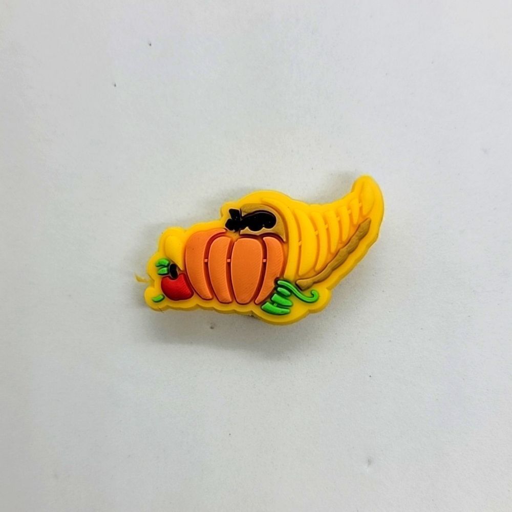 🎈5/$10🎈 PATCHES..CROC CHARMS.. Thanksgiving.. fall.. cornucopia..